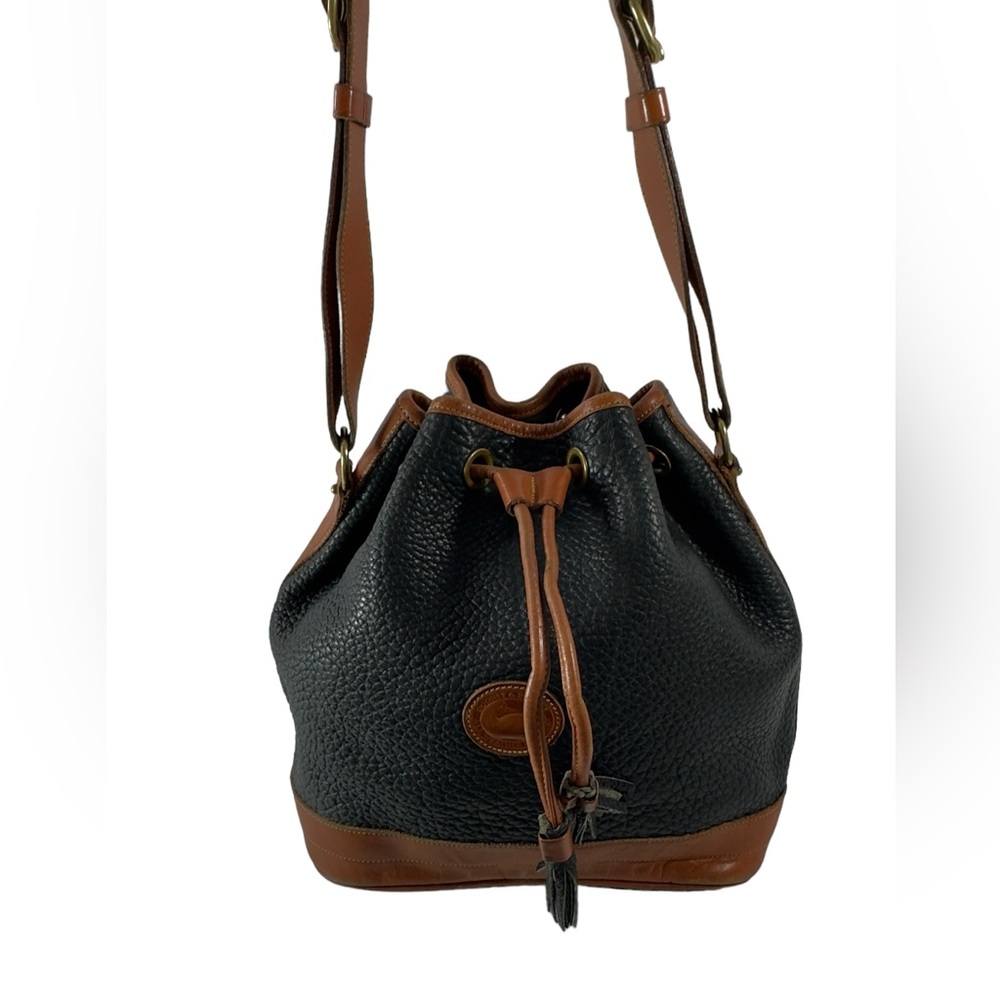 Genuine vintage DOONEY & BOURKE black drawstring leather bucket bag